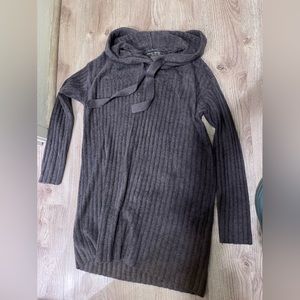 Barefoot dreams hoodie